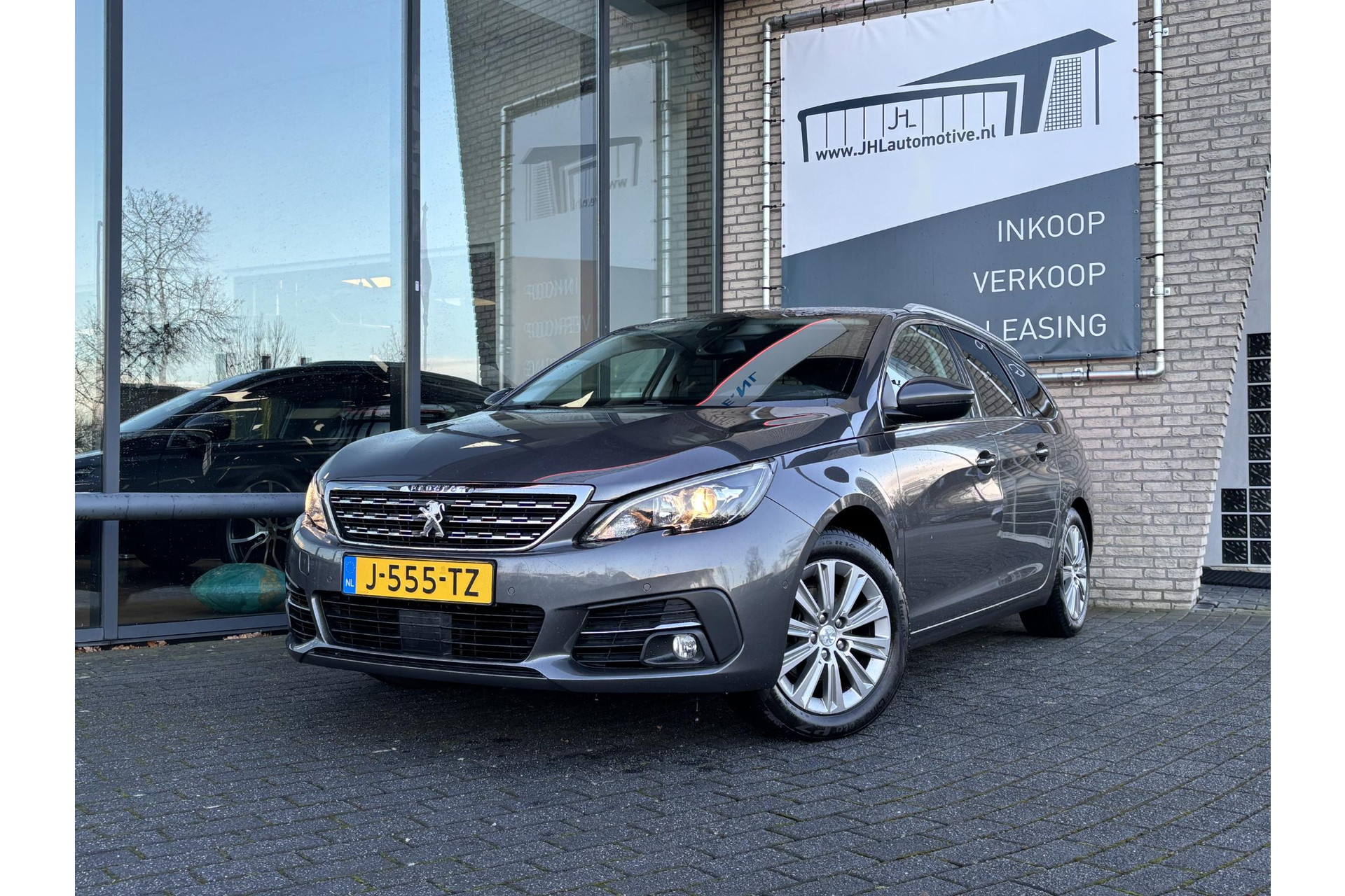 Peugeot 308 SW 1.2 Allure*110PK*ECC*CRUISE*NAVI*HAAK*CAM*CARPLAY*